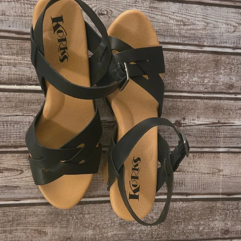 Sz 9 M Korks by Kork-Ease Bagley Black Studded Wood Platform Sandals VGUC!